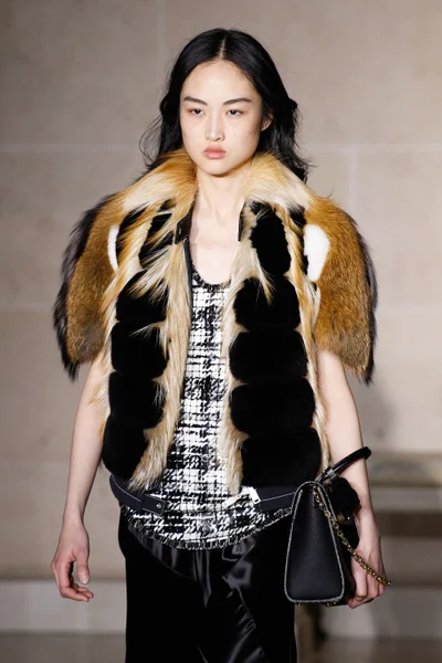 Look 14